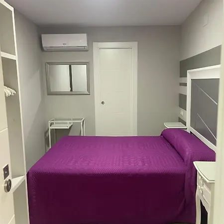 Viana Quarto em Acomodações Particulares
