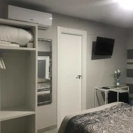 Viana Quarto em Acomodações Particulares Córdova